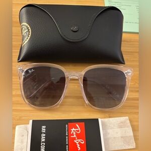 Ray-Ban